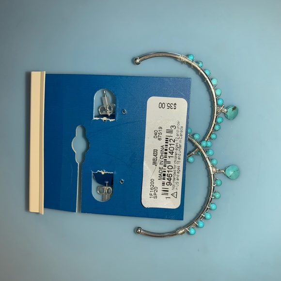 Beautiful hoop earrings with Turquoise beading - Picture 4 of 4